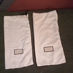 Gucci White Towels with Signature Label